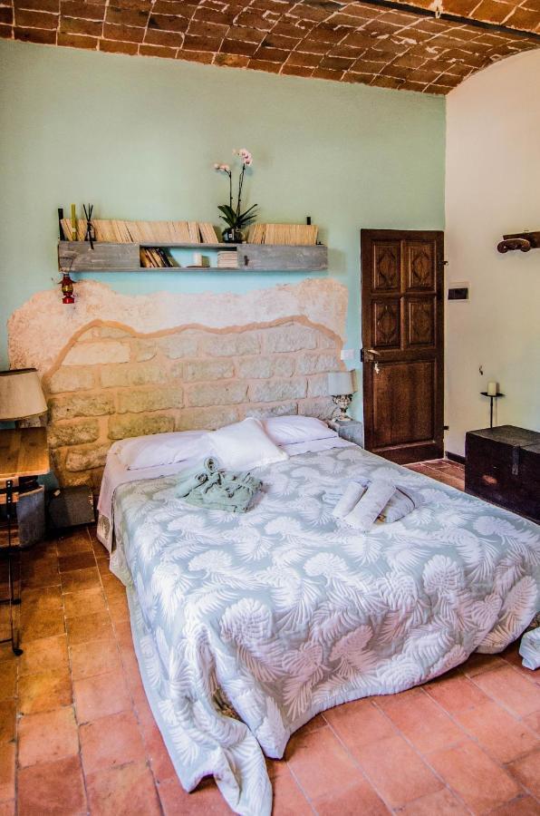Tenuta San Rocco Conzano ภายนอก รูปภาพ